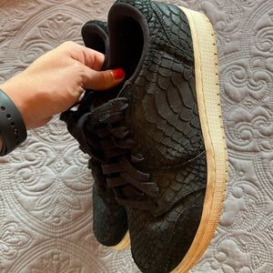 Nike Jordan’s black snakeskin sneakers size 8